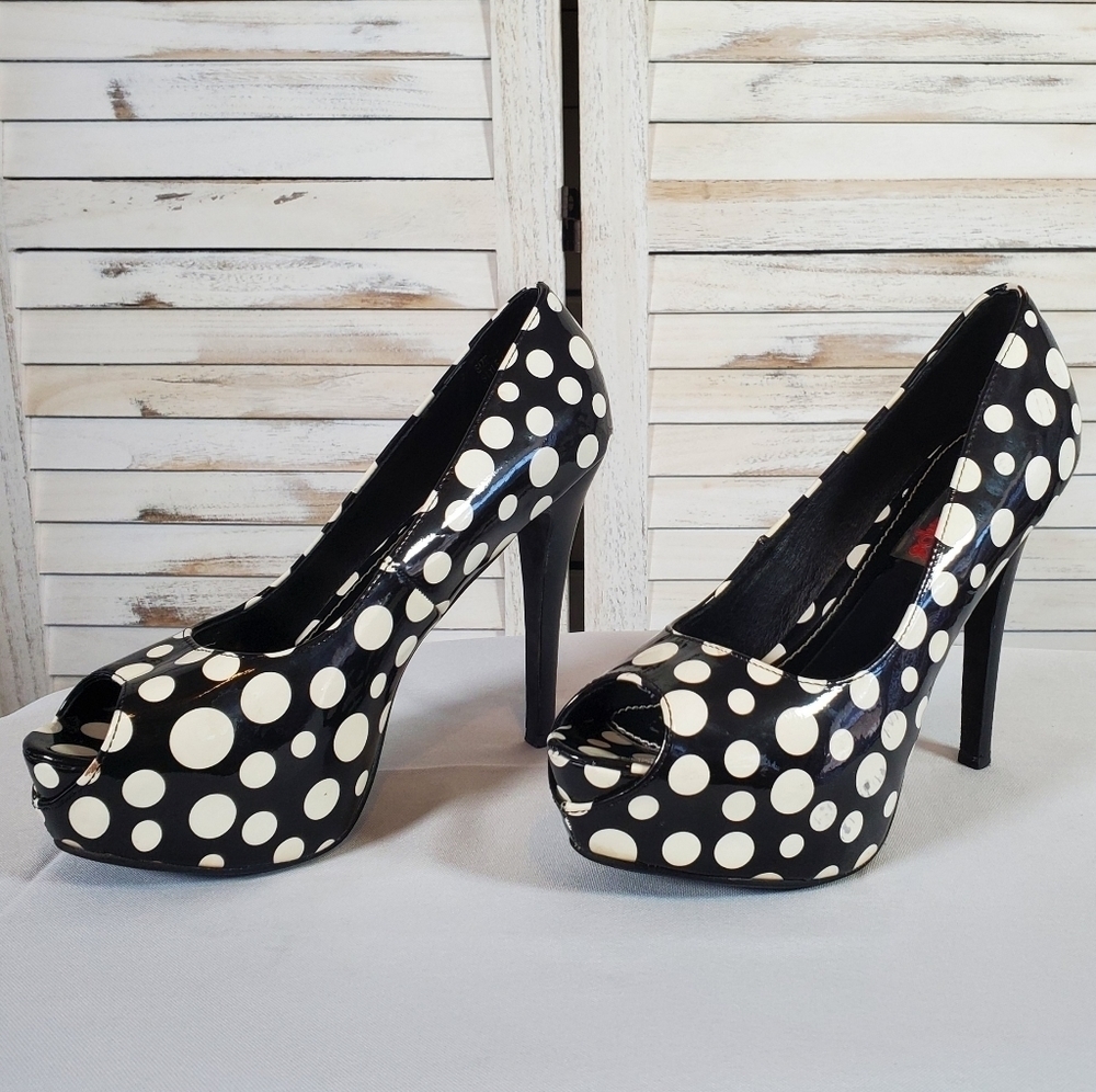 5" Polka dot platform pumps